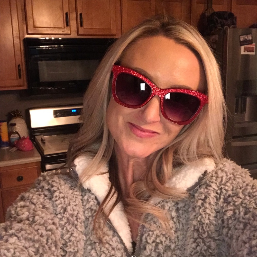 Meet your Posher, Kristin
